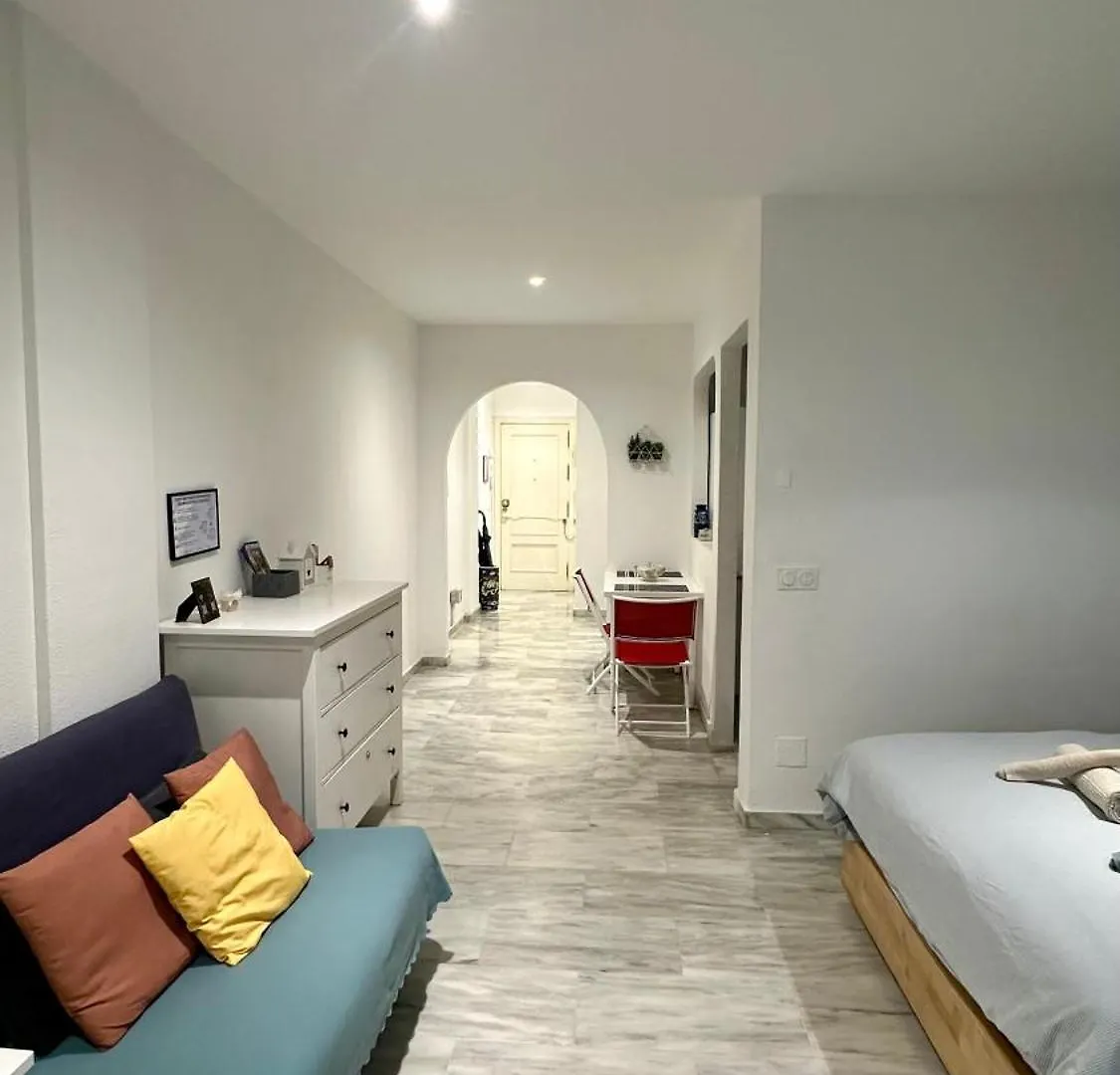 The Pearl Of Pinacho - Beach Front & Swimming Pool Estepona Spain