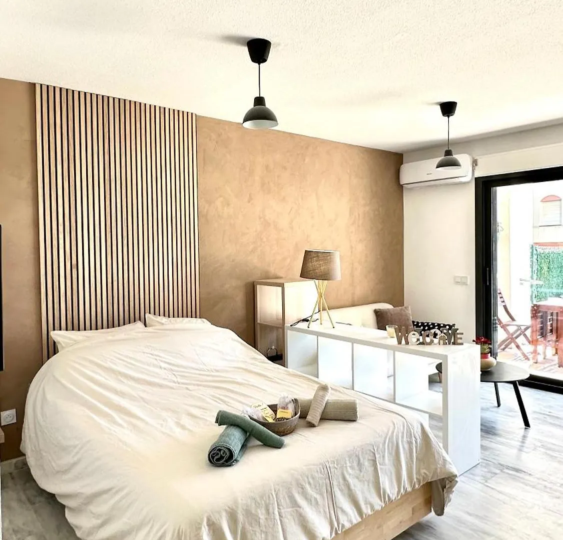 The Pearl Of Pinacho - Beach Front & Swimming Pool Estepona
