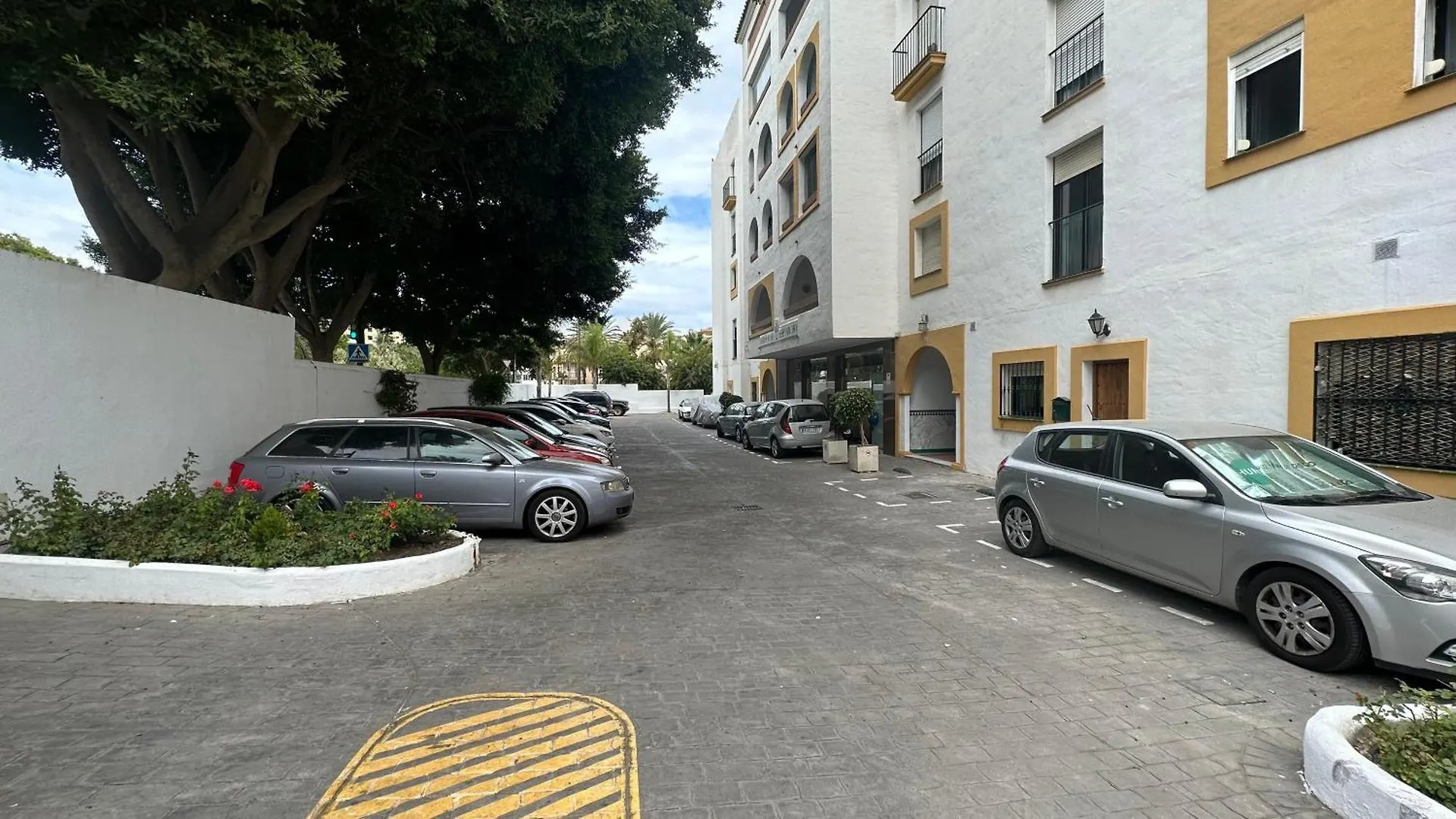 Apartment The Pearl Of Pinacho - Beach Front & Swimming Pool Estepona